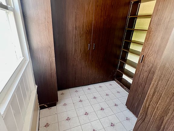 2nd image of 231 N 1st St #3