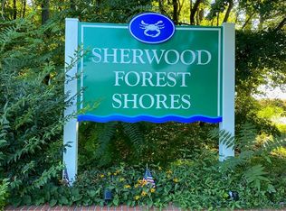 207 Lancelot Dr, Reedville, VA 22539