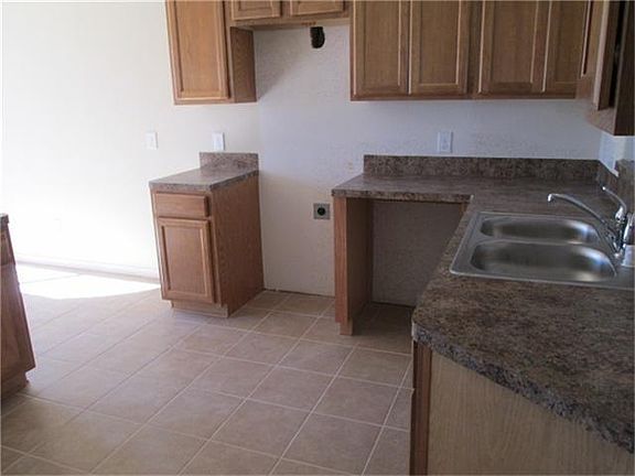 2nd image of 2203 Shady Pine Dr