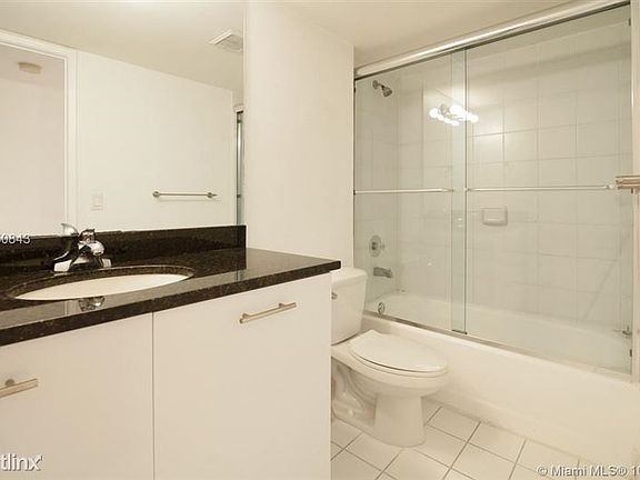5th image of 3300 NE 191st St APT 1111