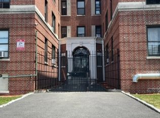 6 Locust Hill Ave #B, Yonkers, NY