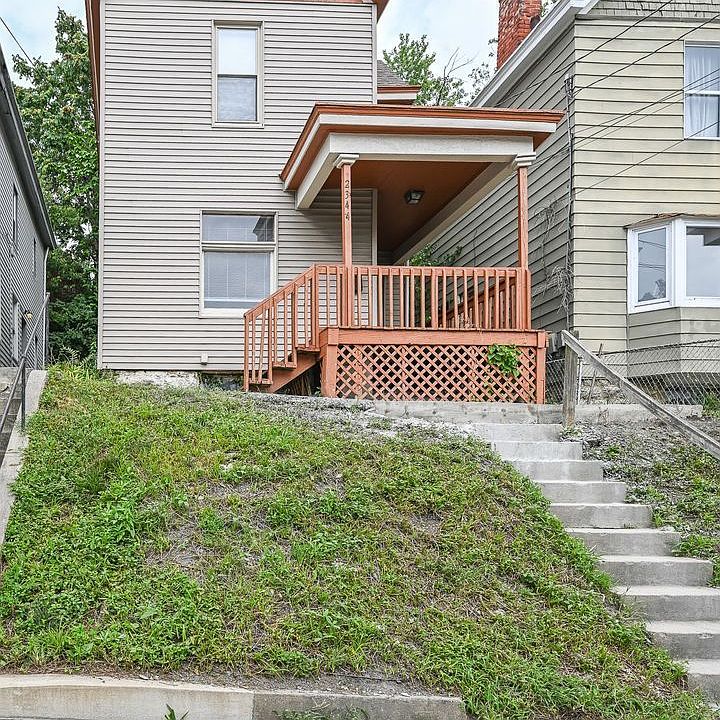 1st image of 2344 Victor St