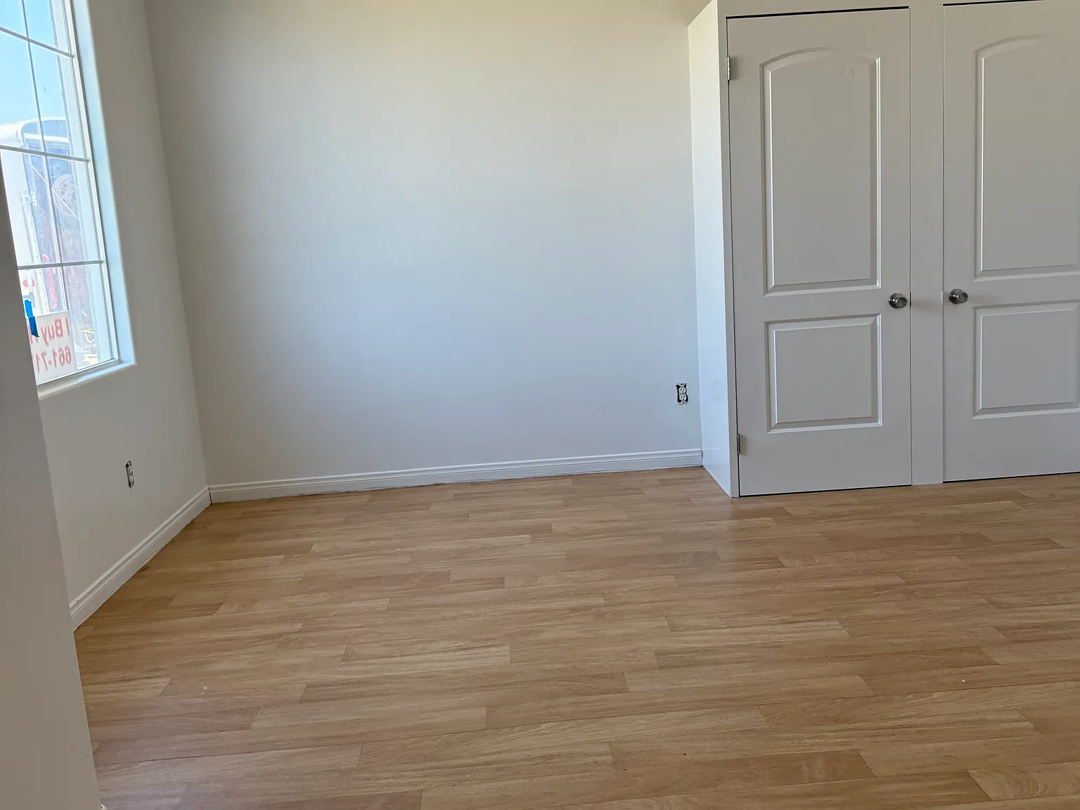 6 bed, 3896 sqft, $4,500 — Photo 4