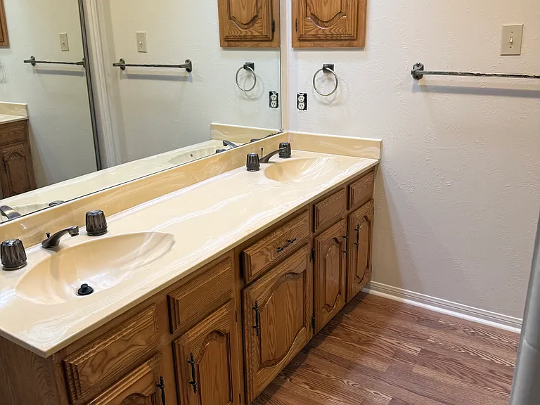 12922 Chandler Dr — Photo 12