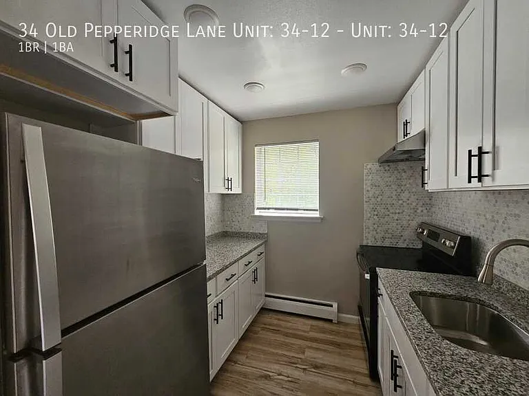 34 Old Pepperidge Ln #12 — Photo 12