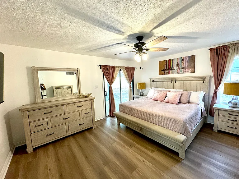 2686 Greenmill Dr — Photo 3