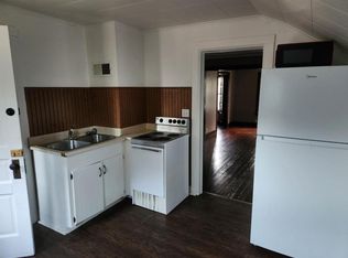 728 S 21st St APT A, Manitowoc, WI 54220