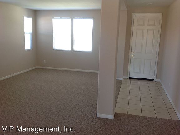 3rd image of 11826 Grotto Hills Ln