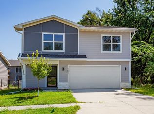 104 McPherson St, Boone, IA 50036