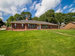 3802 Deer Dr, Benton, AR 72019