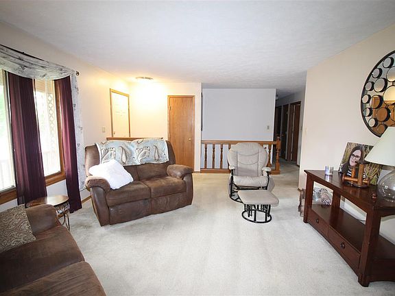 5th image of 2335 Wedgewood Dr