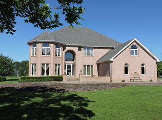 13000 Silver Fox Dr, Lemont, IL 60439