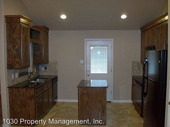 4th image of 5503 Settlers Ct Unit A