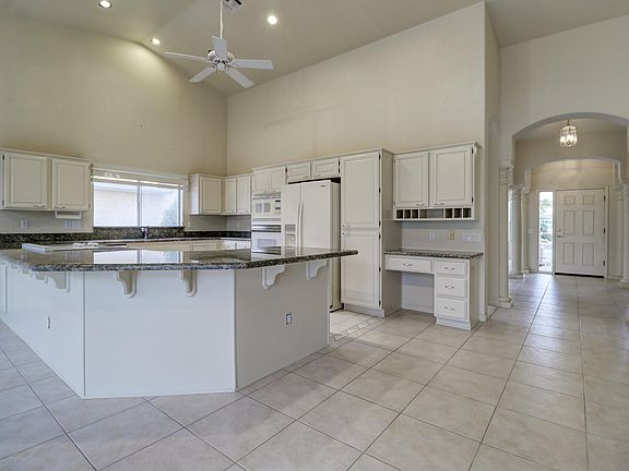 5th image of 15350 W Catalina Ct