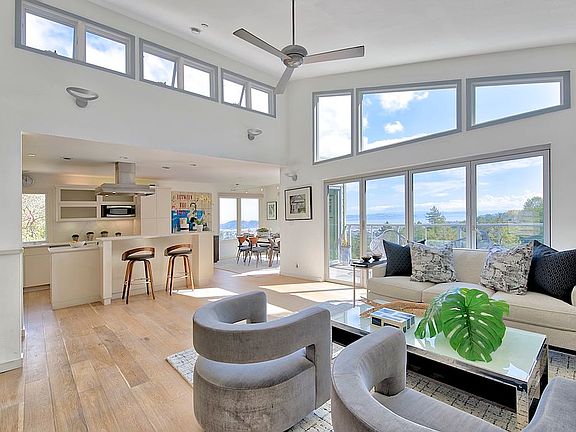3rd image of 169 Marina Vista Ave