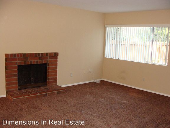 5th image of 2224 Farrington Dr