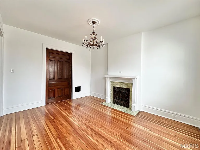 2819A Magnolia Ave — Photo 2