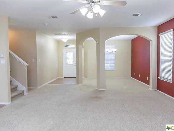 5th image of 2106 Scott Dr