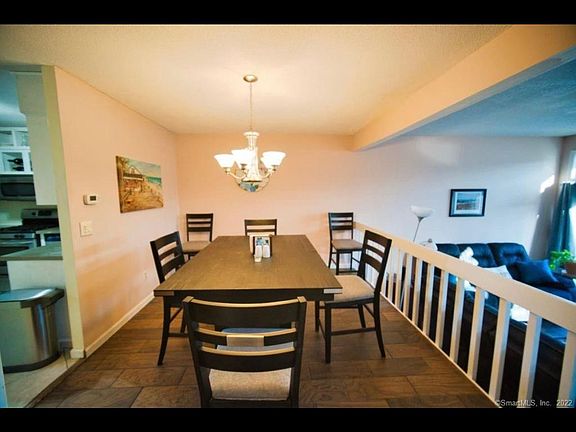 3rd image of 1304 Mill Pond Dr #1304