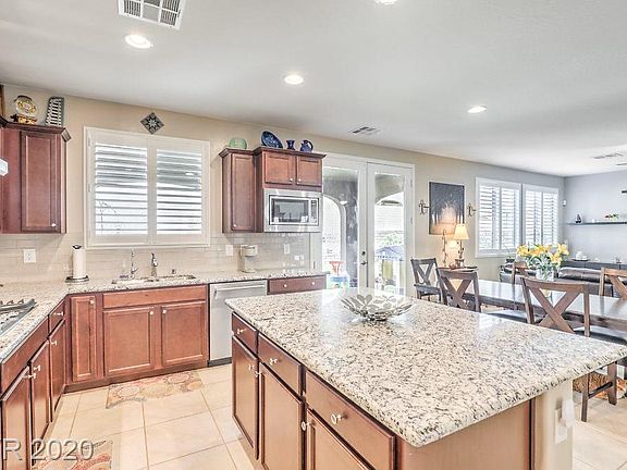 3rd image of 11824 Barona Mesa Ave