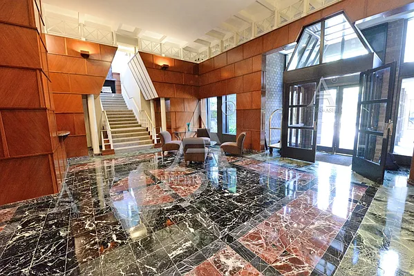 Rented by Peter Ashe | media 33