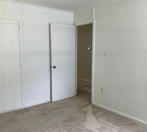 5th image of 355 Erskine Ave