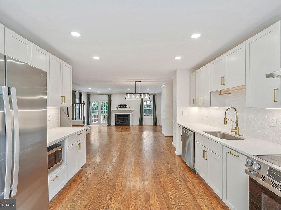 1st image of 8501 Enochs Dr