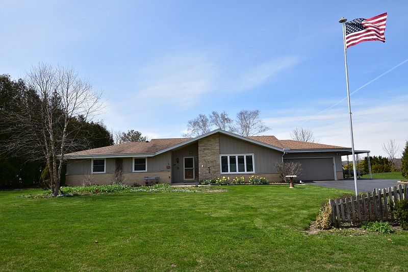 1st image of 6225 S Baas Dr