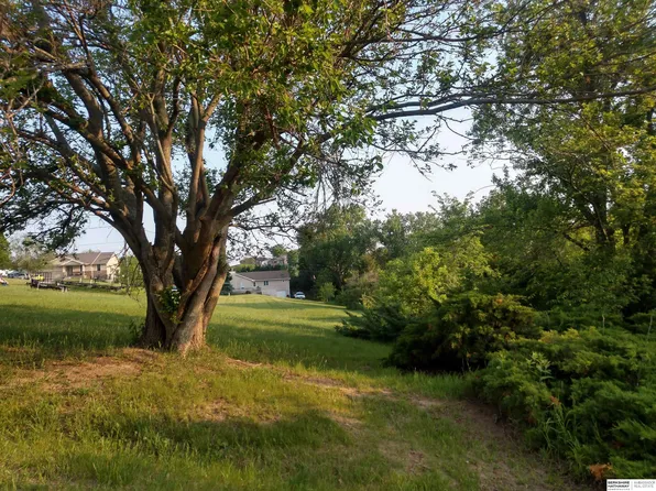 8897 Verdon Cir, Plattsmouth, NE 68048