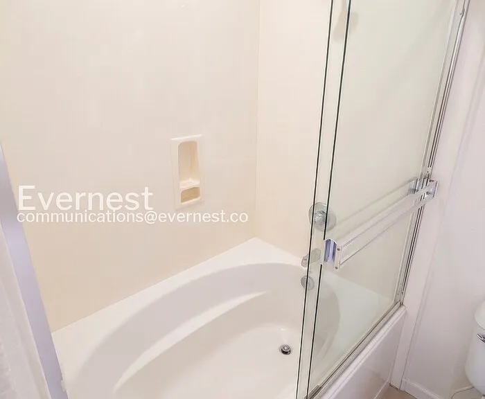 69 Ede Ln — Photo 9