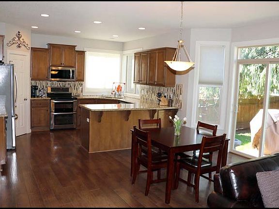 5th image of 6910 NE 28th Ave