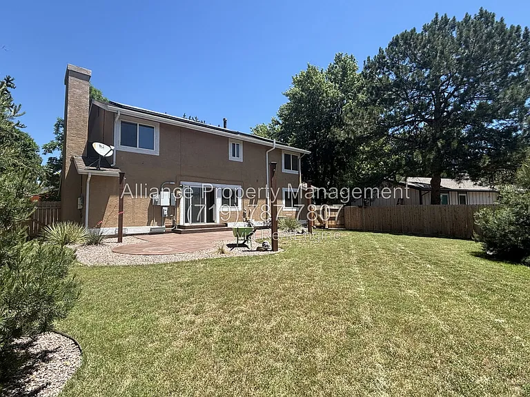 3823 Windsong Ct — Photo 32
