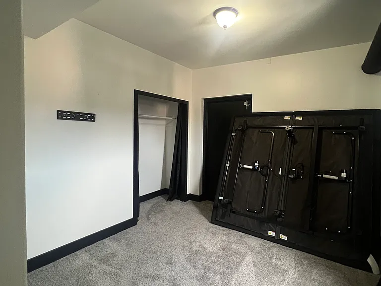 917 E Douglas Ave #B — Photo 12