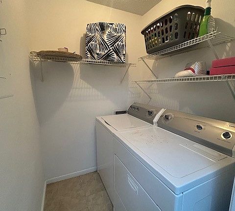 3rd image of 850 Mallery St APT S1