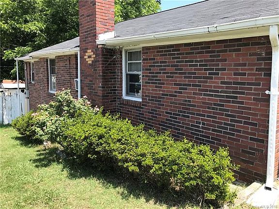 4th image of 1515 Jewitt St