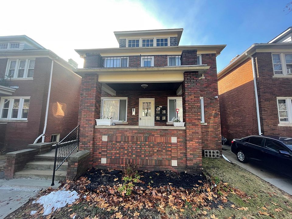 1st image of 813 Beaconsfield Ave #2S