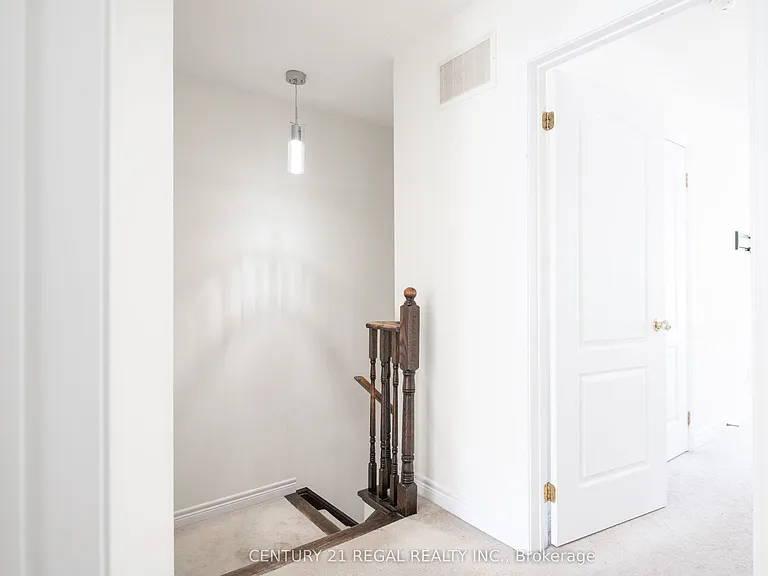 43 Tollgate St #UPPER — Photo 23