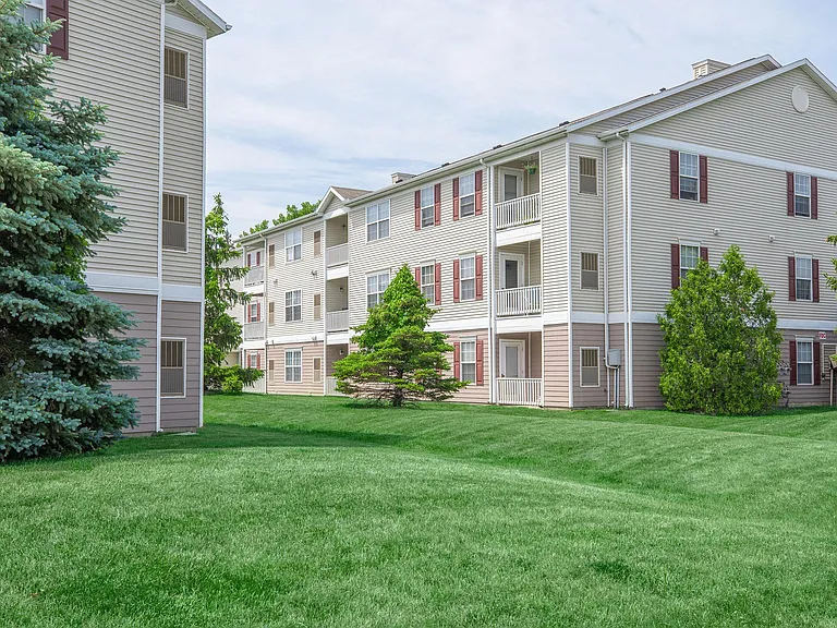 The Cove at Avon Lake — Photo 9