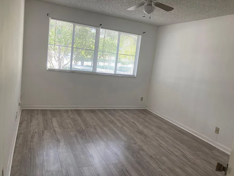 9777 Westview Dr #1121 — Photo 11