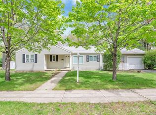 40 Parker St, Enfield, CT 06082