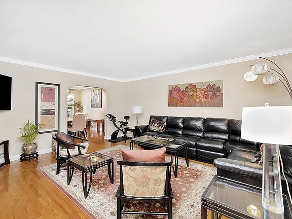 3rd image of 6146 81st St