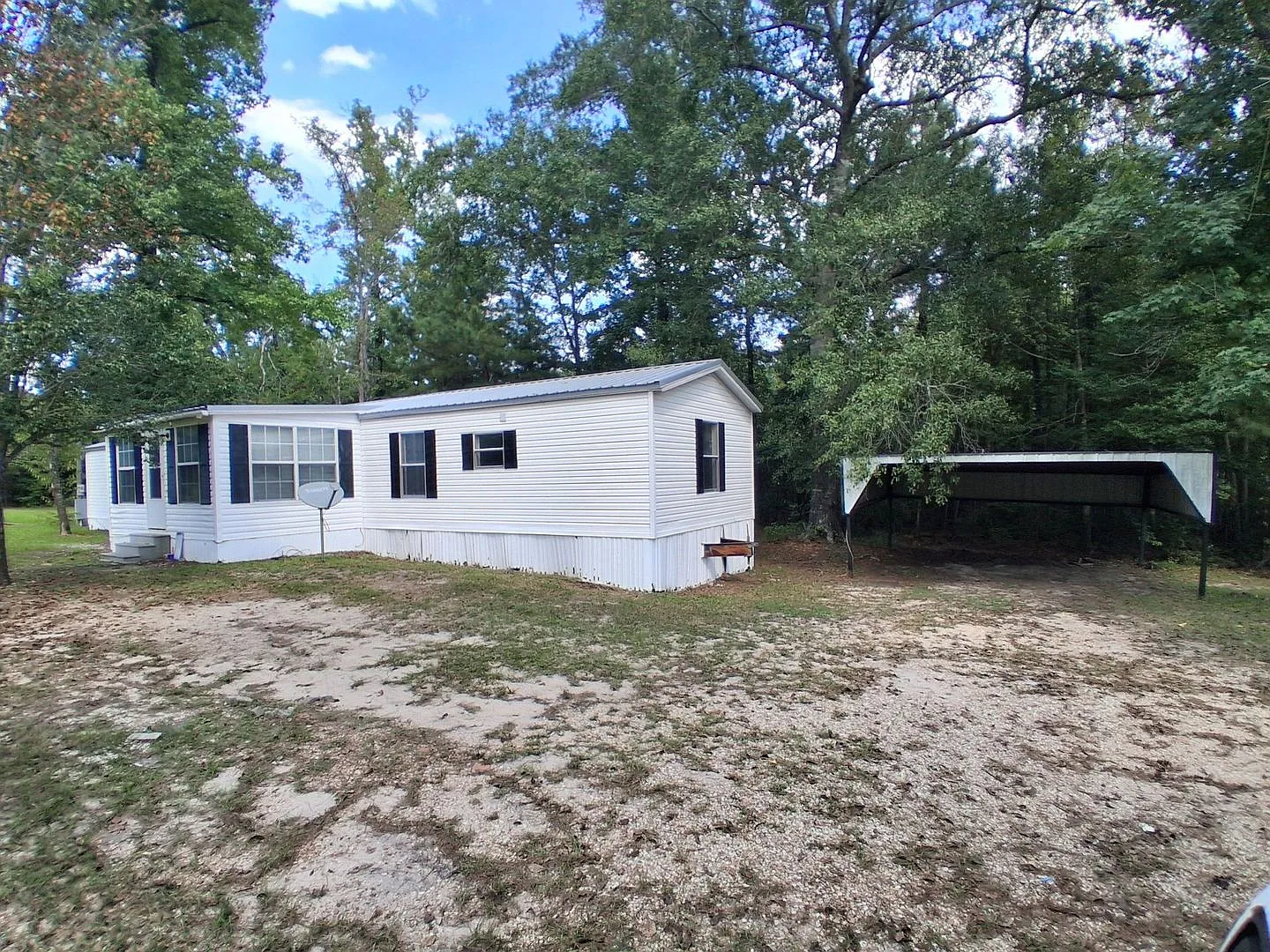 319 Alexandria HWY — Photo 1