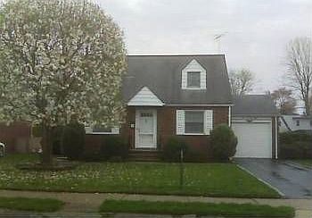 1st image of 178 S Park Dr