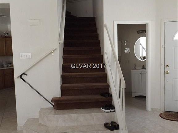4th image of 1288 Angel Falls St