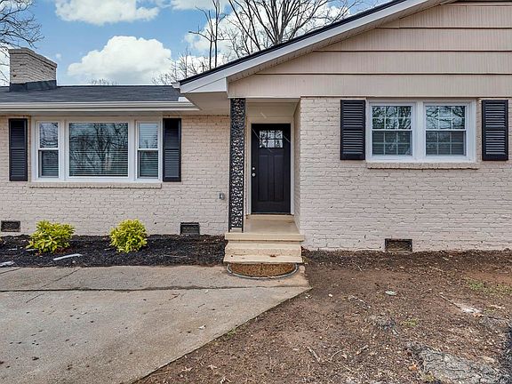 5th image of 1 Pine Creek Ct