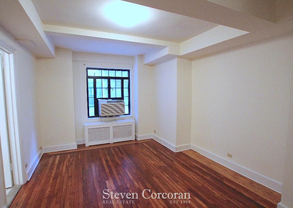 1st image of 5 Tudor City Pl APT 206