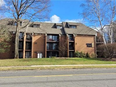 181 Loomis Drive #146, West Hartford, CT, 06107