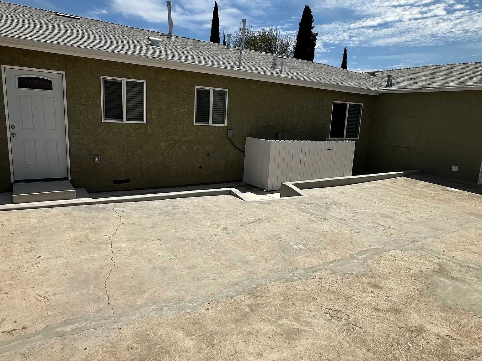 2 bed, 1013 sqft, $3,100 — Photo 1