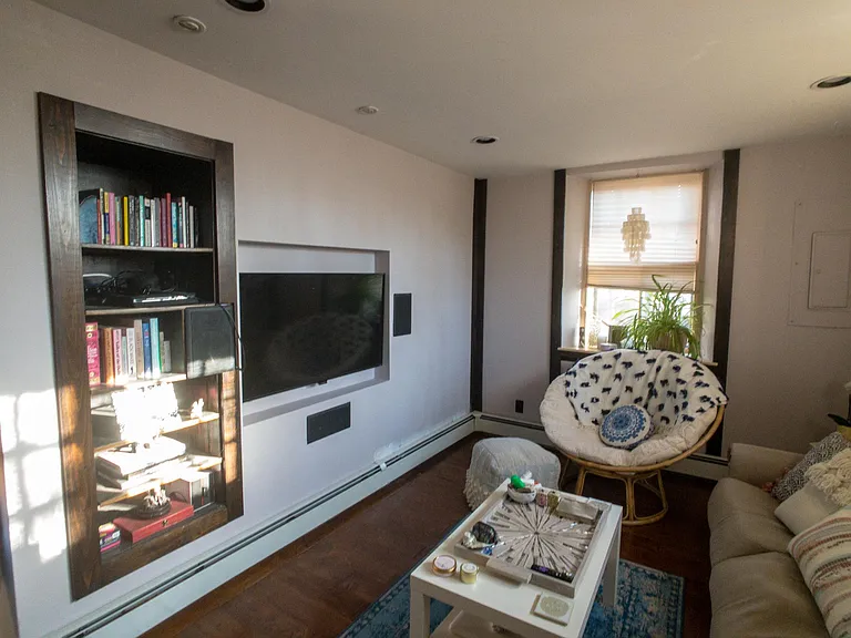 45 Irving St #2 — Photo 5