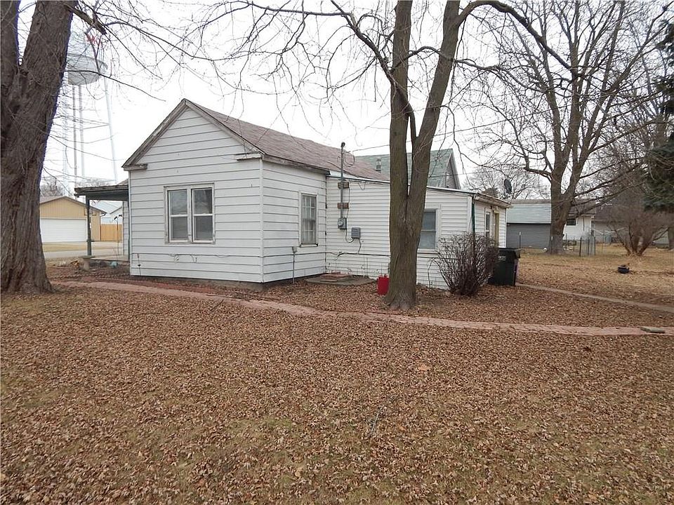 2nd image of 202 S Jasper St